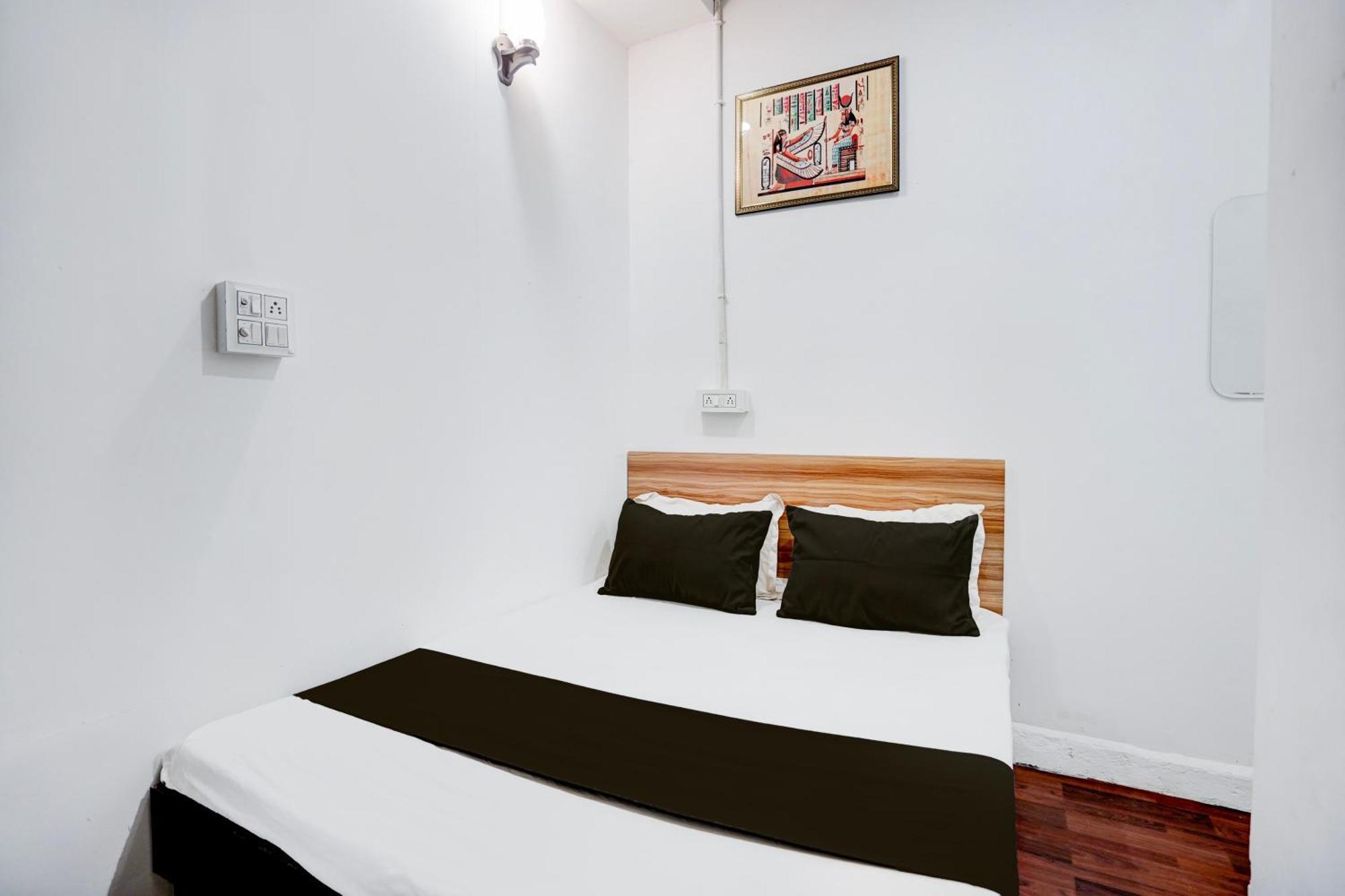 Hotel O Le Empire Stay House Neu-Delhi Exterior foto