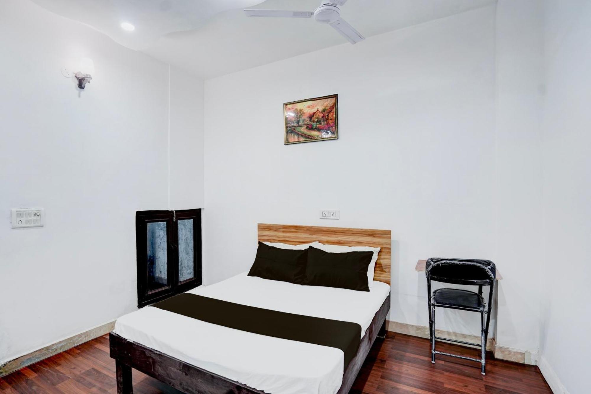 Hotel O Le Empire Stay House Neu-Delhi Exterior foto