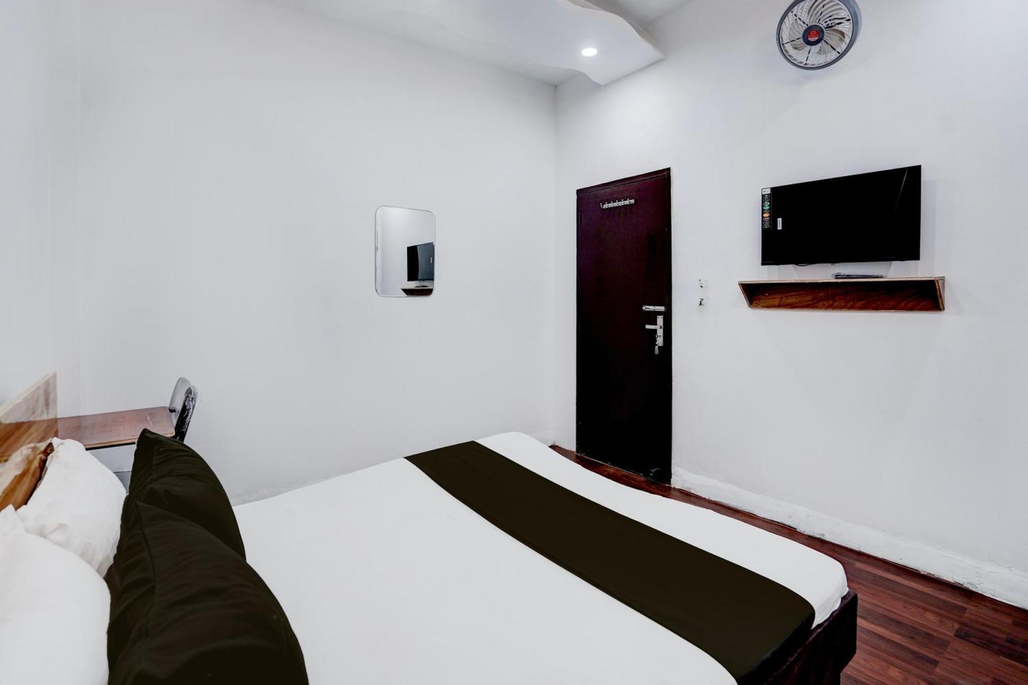 Hotel O Le Empire Stay House Neu-Delhi Exterior foto